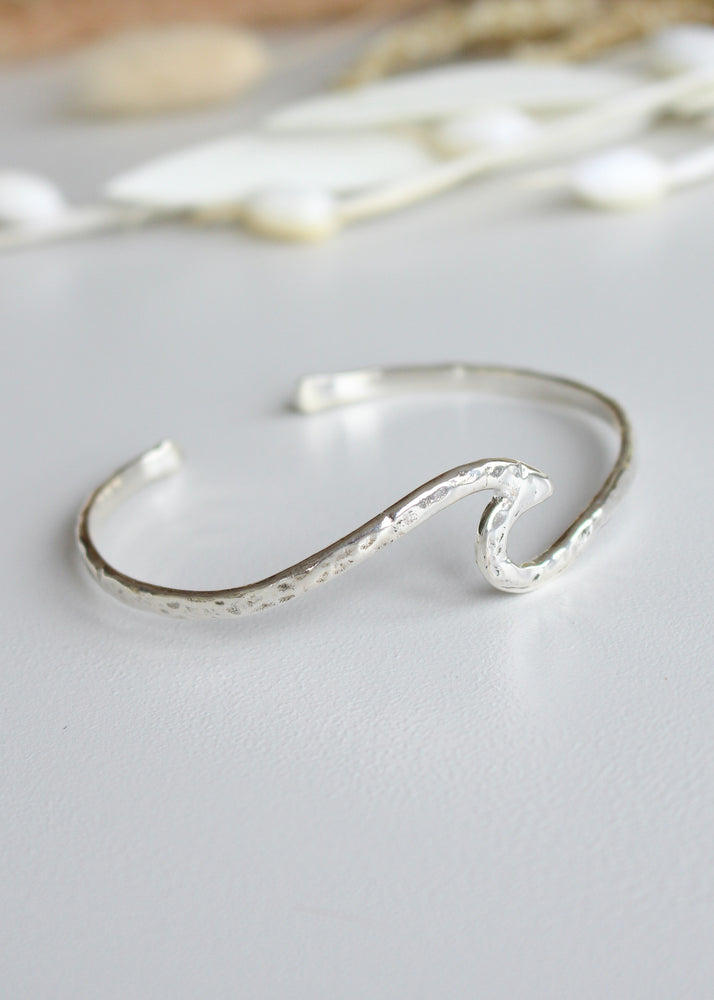 Onda Sterling Silver Wave Bracelet