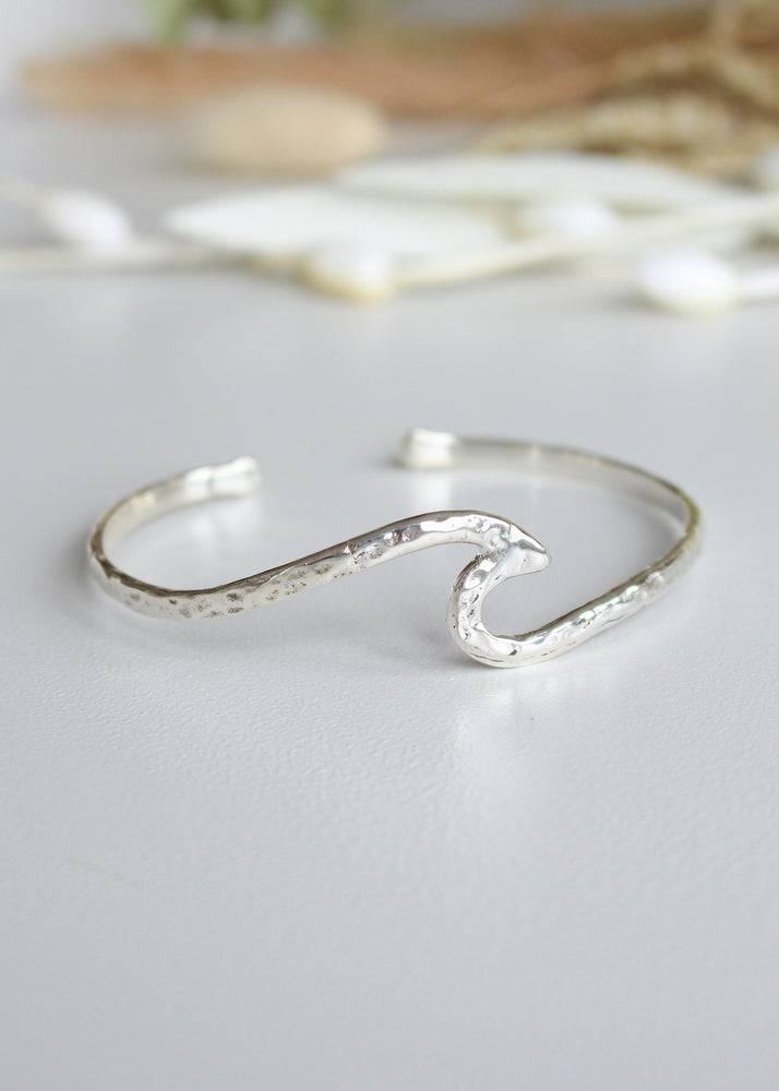 Onda Sterling Silver Wave Bracelet