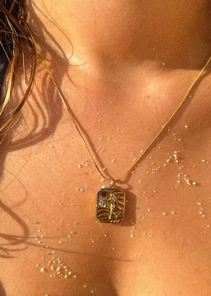 Ocean Surfgirl Necklace - Gold